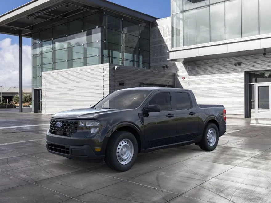 2025 Ford Maverick XL photo 1