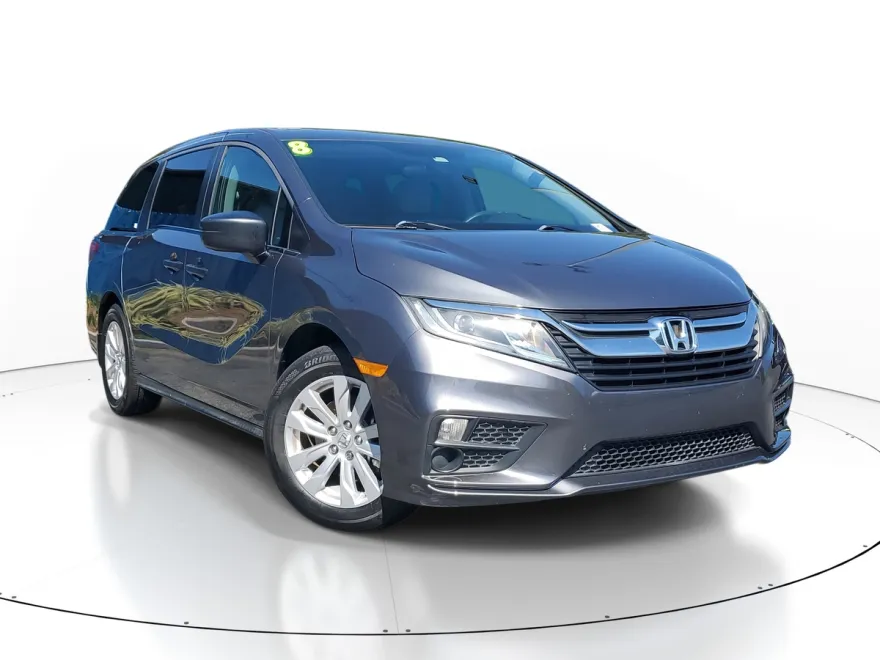 2018 Honda Odyssey LX photo 1