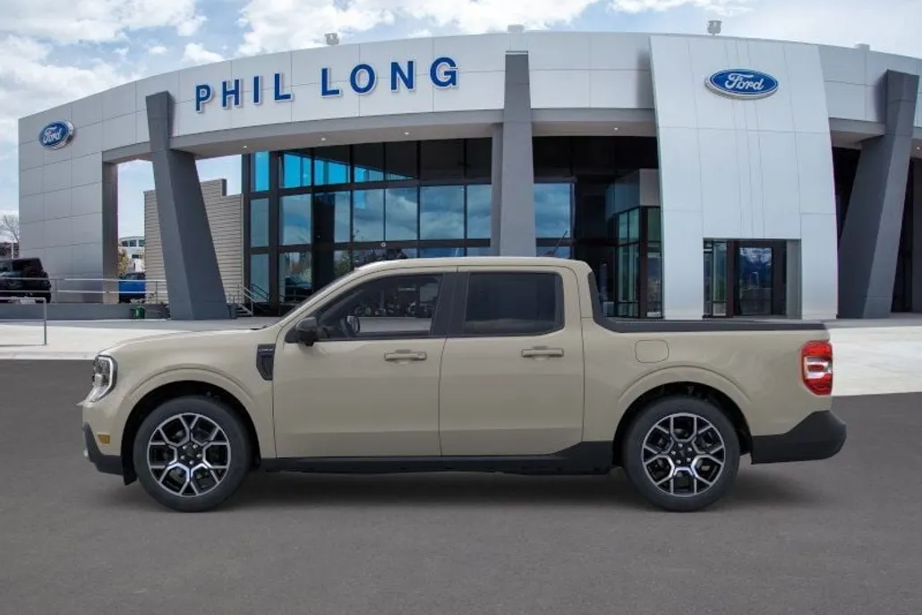 2025 Ford Maverick Lariat photo 1