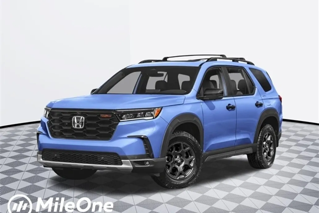 2025 Honda Pilot TrailSport photo 1