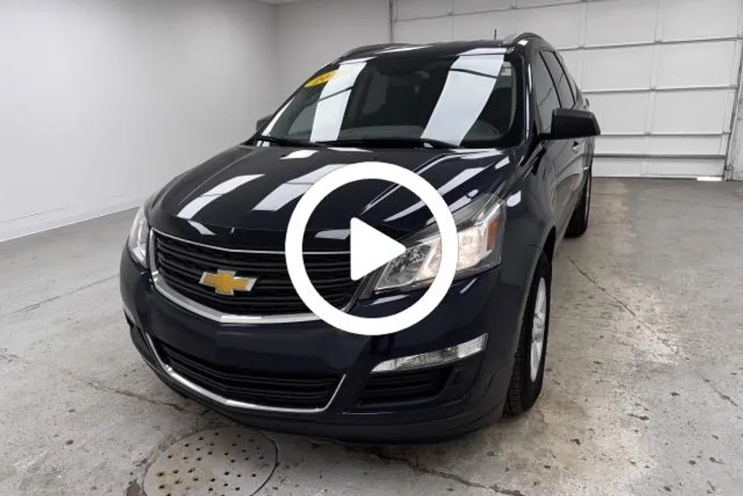 2015 Chevrolet Traverse LS photo 1