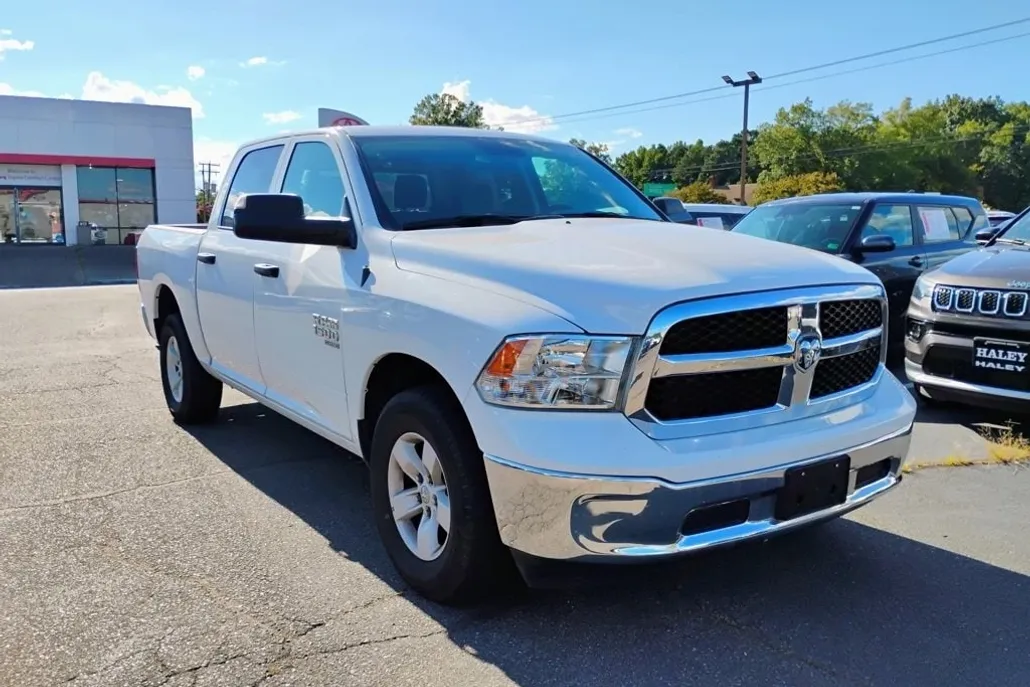 2023 Ram 1500 Classic SLT photo 1