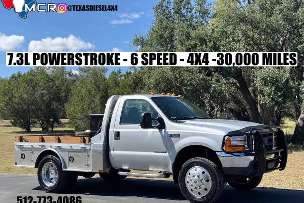 2001 Ford F-550 XLT photo 1