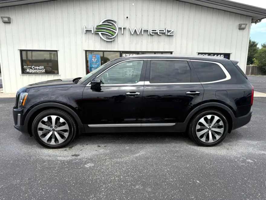 2020 Kia Telluride SX photo 1