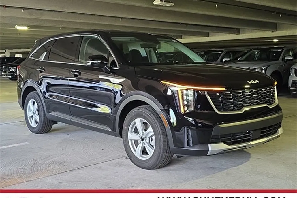2026 Kia Sorento LX photo 1