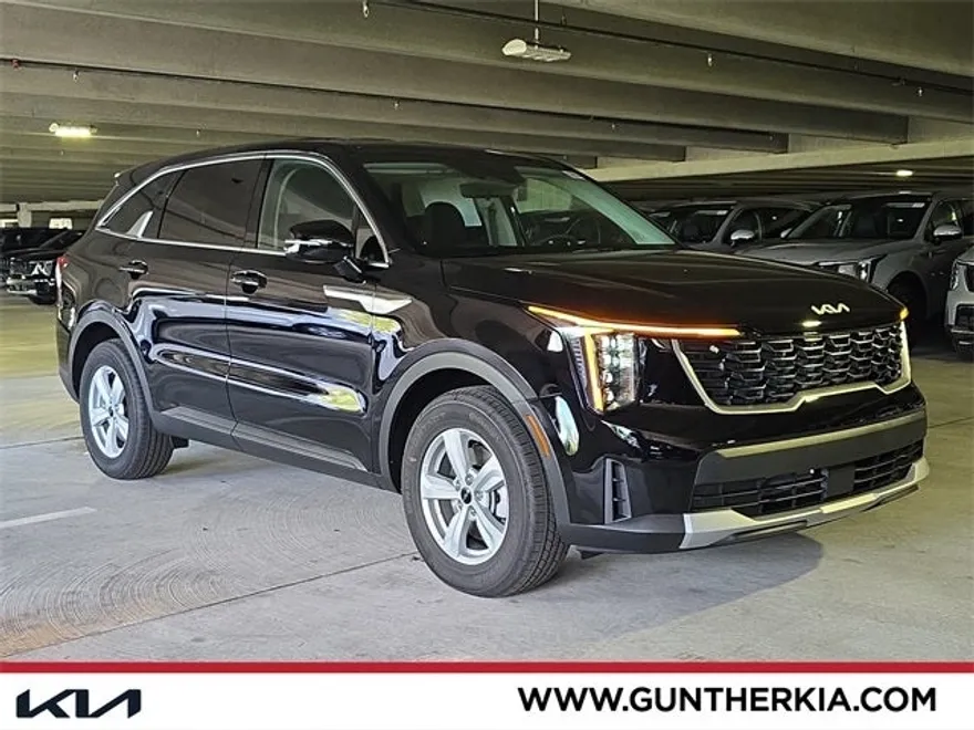 2026 Kia Sorento LX photo 1
