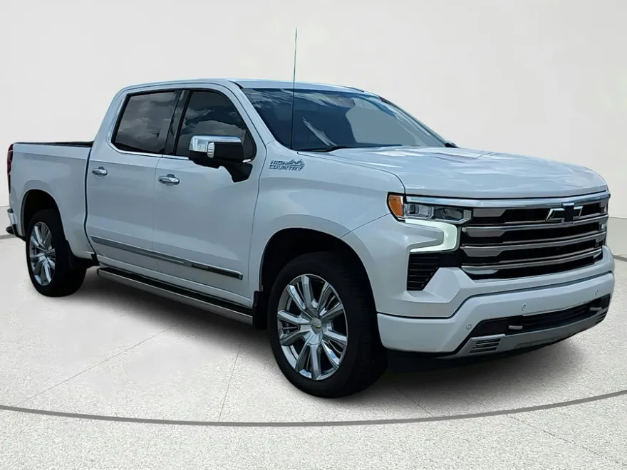 2022 Chevrolet Silverado 1500 High Country photo 1