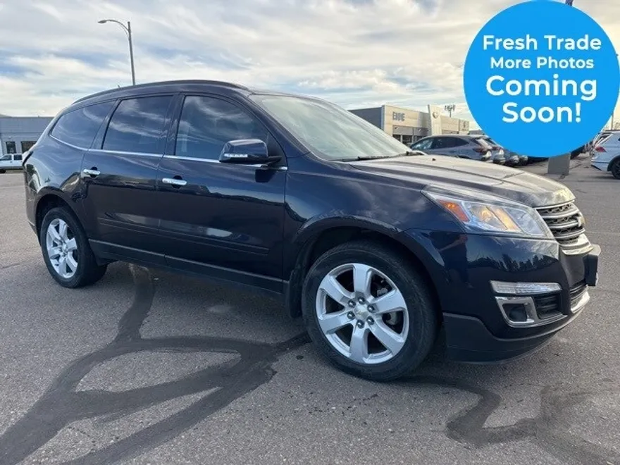2016 Chevrolet Traverse 1LT photo 1