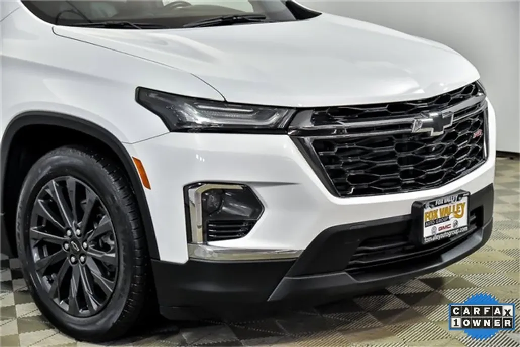 2023 Chevrolet Traverse RS photo 1