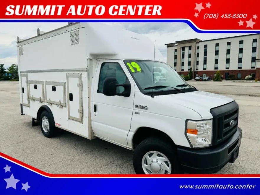 2019 Ford E-350 photo 1