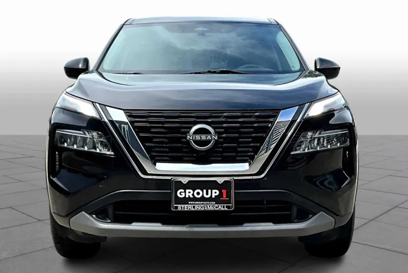 2023 Nissan Rogue SV photo 1