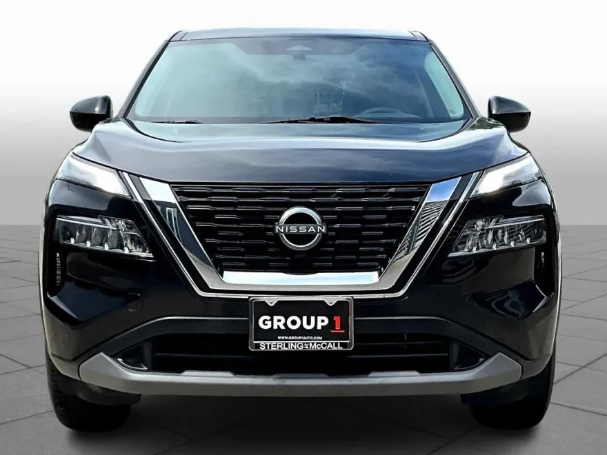 2023 Nissan Rogue SV photo 1