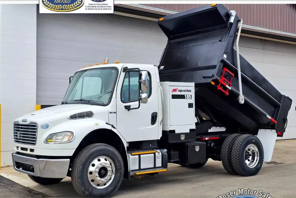 2014 Freightliner M2 106 Medium Duty photo 1