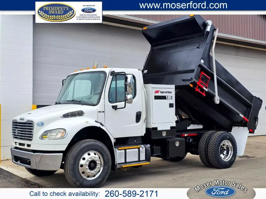 2014 Freightliner M2 106 Medium Duty photo 1