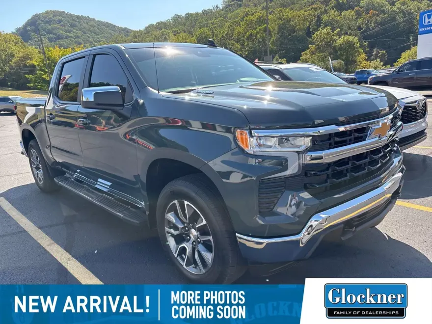2025 Chevrolet Silverado 1500 LT photo 1