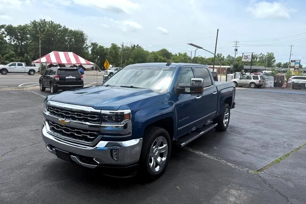 2018 Chevrolet Silverado 1500 LTZ photo 1