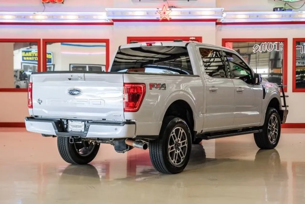 2022 Ford F-150 XLT photo 1