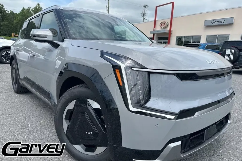 2026 Kia EV9 Land photo 1