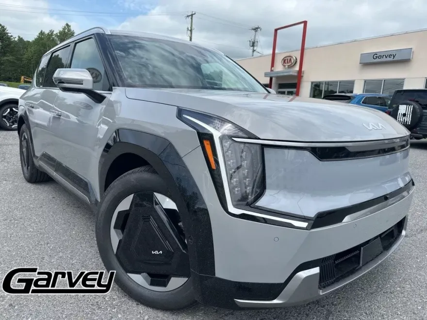 2026 Kia EV9 Land photo 1