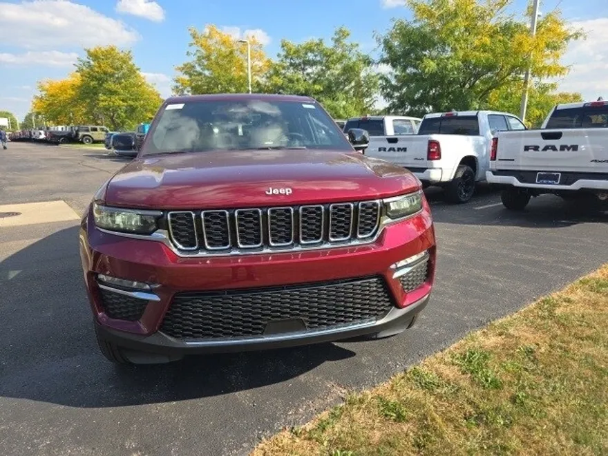 2025 Jeep Grand Cherokee Limited photo 1