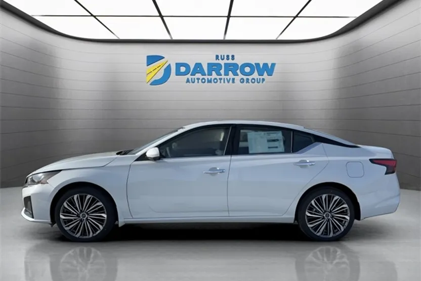 2025 Nissan Altima 2.5 SL photo 1