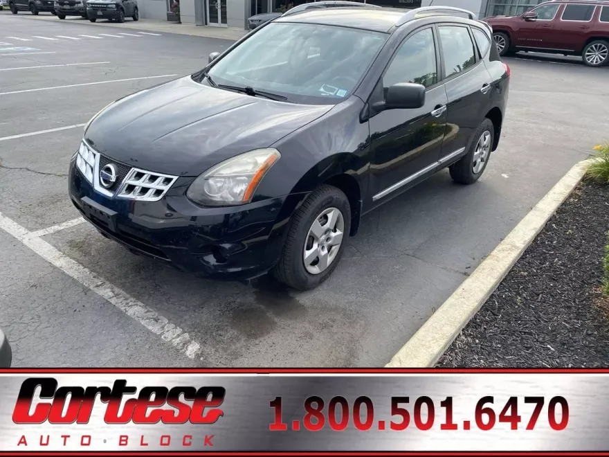 2014 Nissan Rogue Select S photo 1