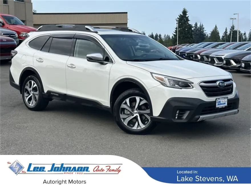 2021 Subaru Outback Touring photo 1