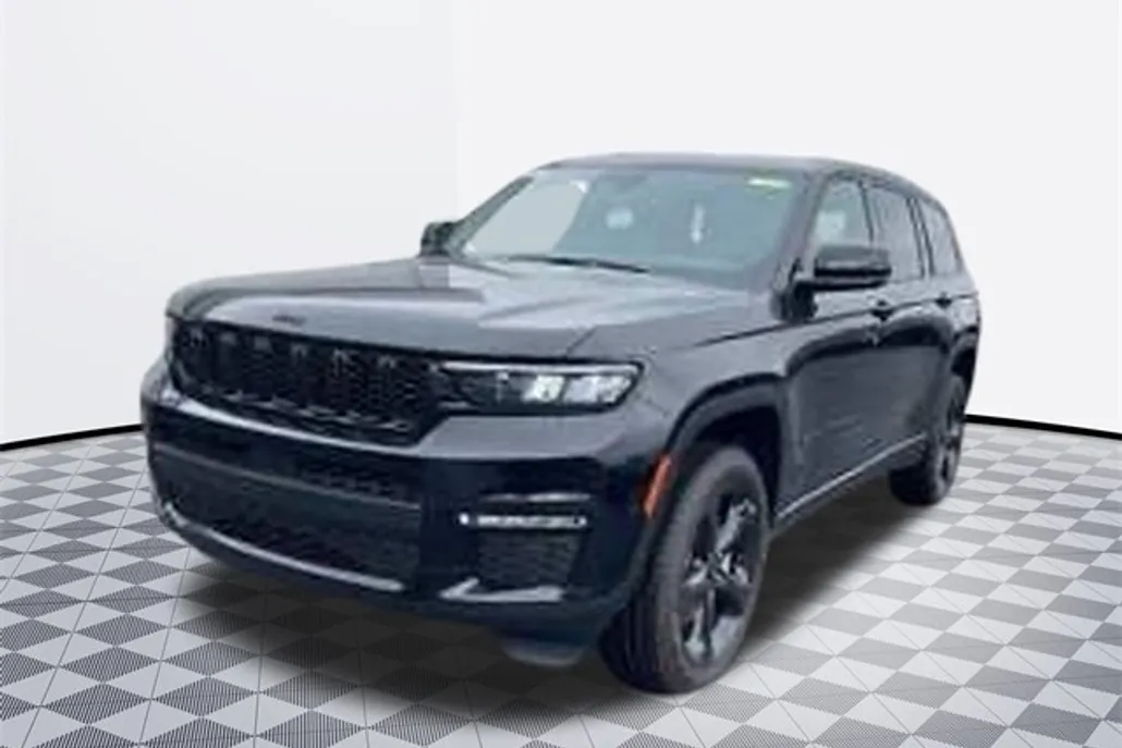 2025 Jeep Grand Cherokee Laredo photo 1