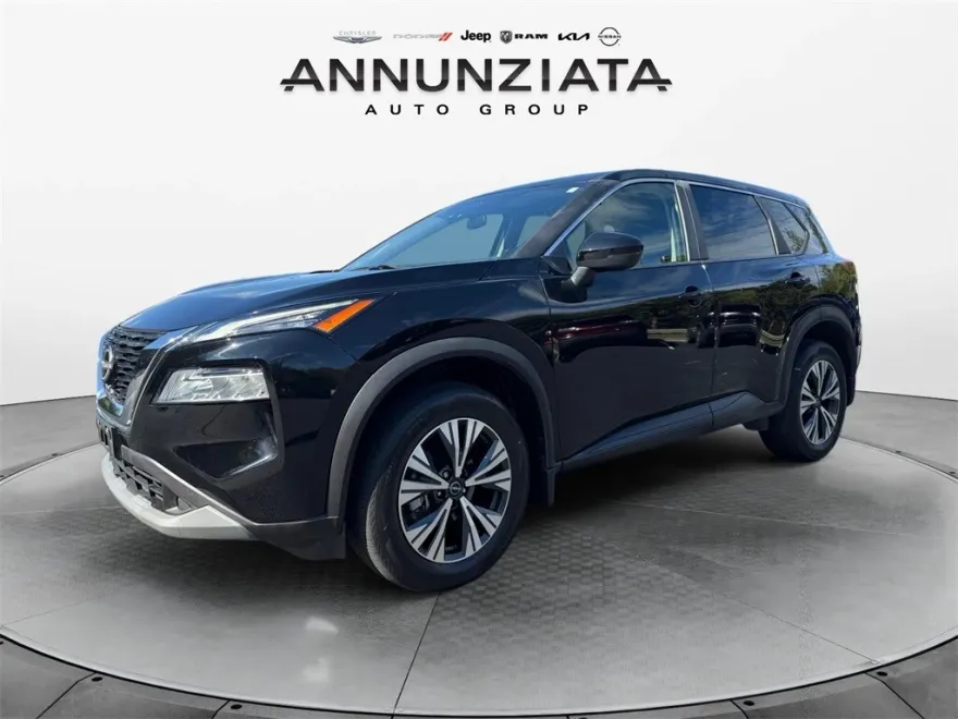2022 Nissan Rogue SV photo 1