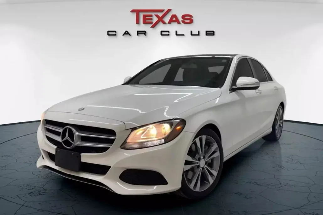 2015 Mercedes Benz C 300 Sedan photo 1