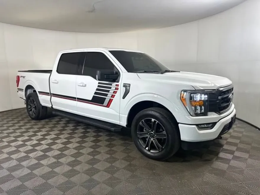 2022 Ford F-150 XL photo 1
