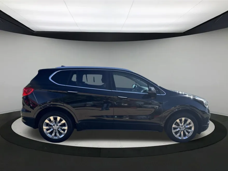 2017 Buick Envision Essence photo 1