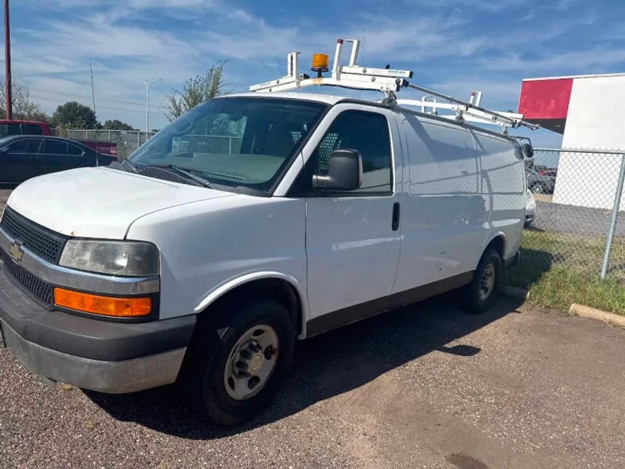 2013 Chevrolet Express 2500 Cargo Van photo 1