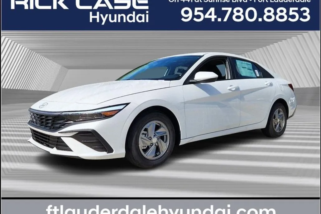 2025 Hyundai Elantra SE photo 1
