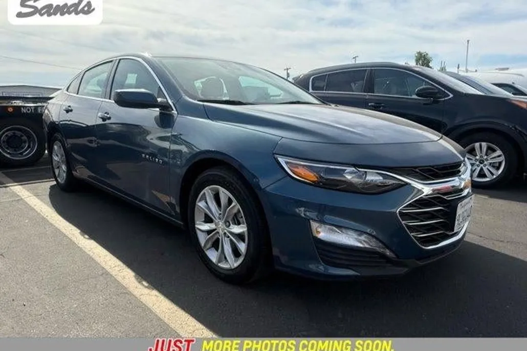 2024 Chevrolet Malibu 1LT photo 1