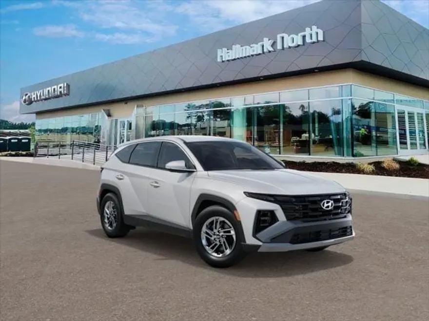 2025 Hyundai Tucson SE photo 1