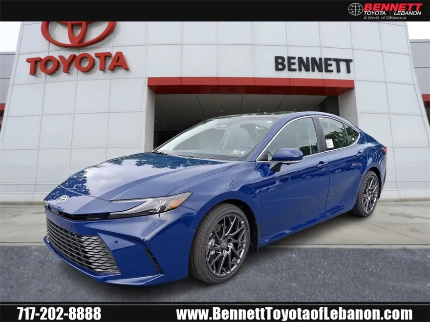 2025 Toyota Camry XLE photo 1