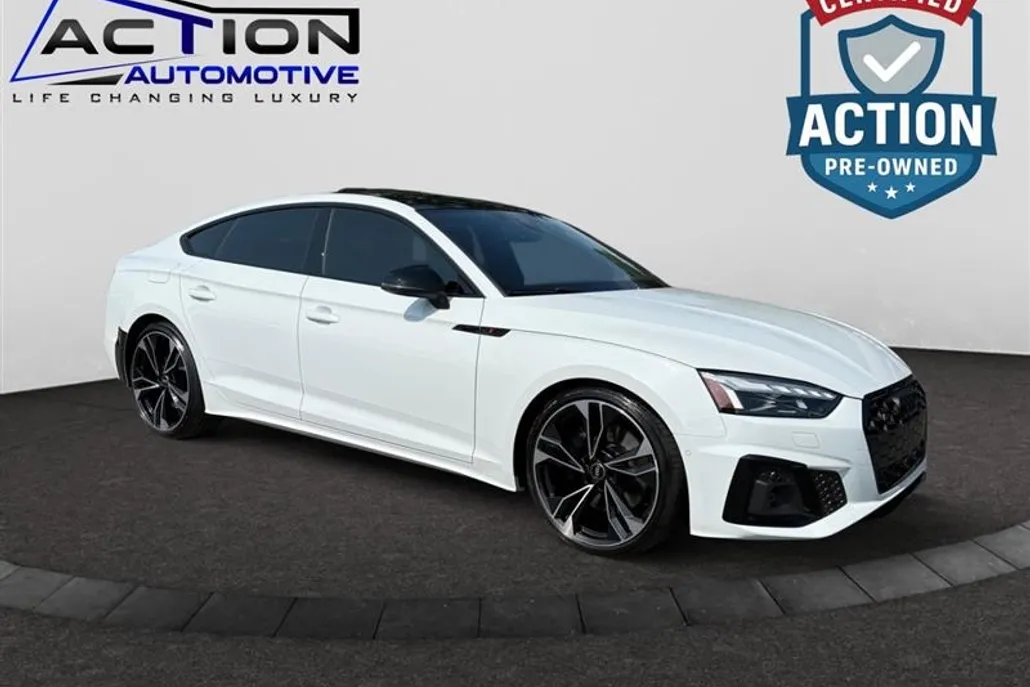 2022 Audi S5 Prestige photo 1