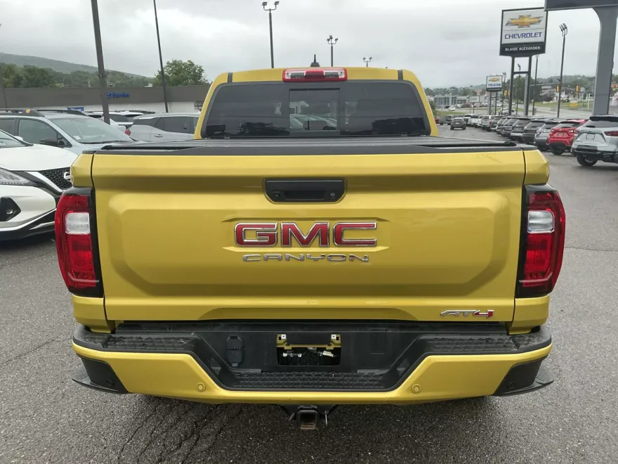 2023 Gmc Canyon AT4 photo 1