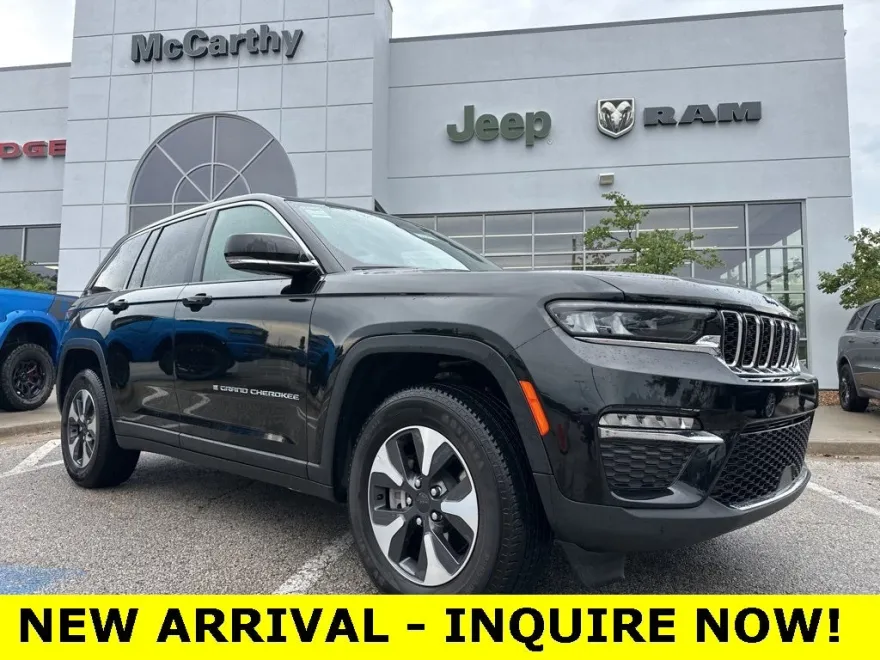 2024 Jeep Cherokee Limited 4xe photo 1