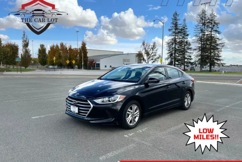 2018 Hyundai Elantra SE photo 1