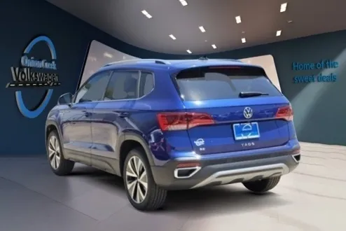 2024 Volkswagen Taos SE photo 3