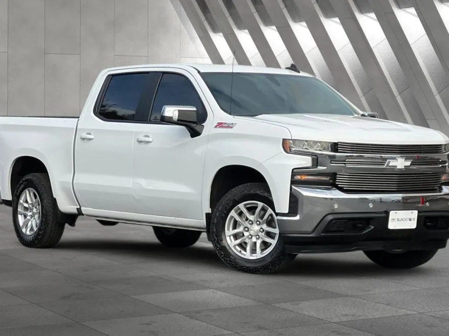 2020 Chevrolet Silverado 1500 LT photo 1