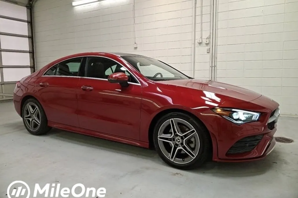 2021 Mercedes Benz CLA 250 4MATIC photo 1