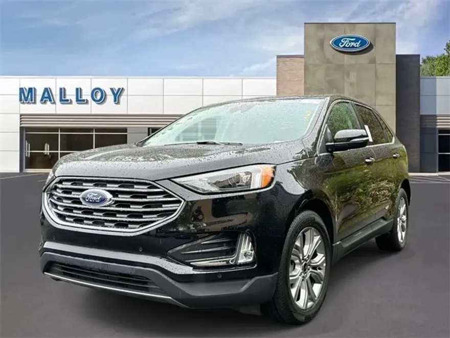 2024 Ford Edge Titanium photo 1