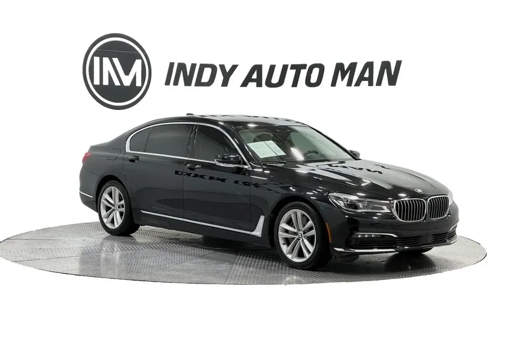 2018 Bmw 750i Sedan photo 1