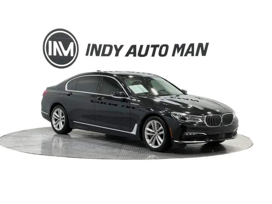 2018 Bmw 750i Sedan photo 1