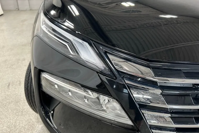 2026 Nissan Rogue Platinum photo 1
