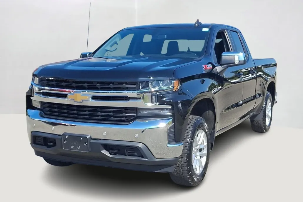 2020 Chevrolet Silverado 1500 LT photo 1