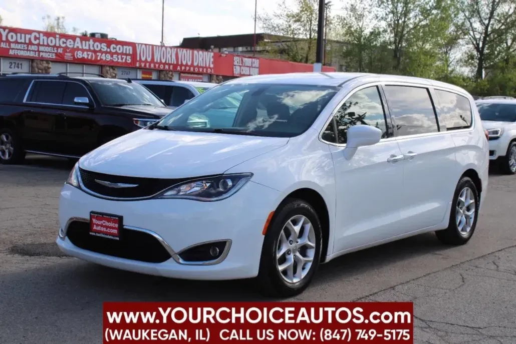 2018 Chrysler Pacifica Touring Plus photo 1